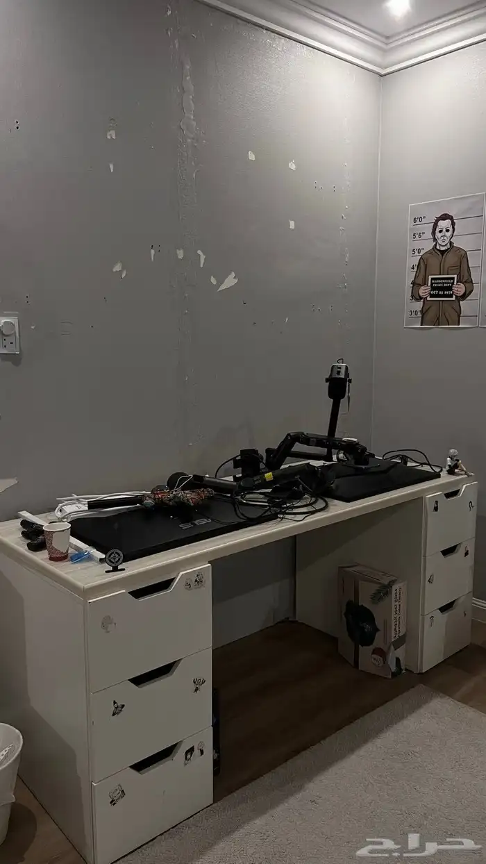 طاولة قيمنق 3