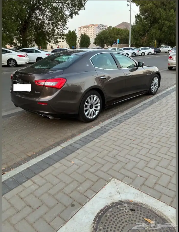 مازاراتي جبلي ممشى قليل بحاله ممتازه 4