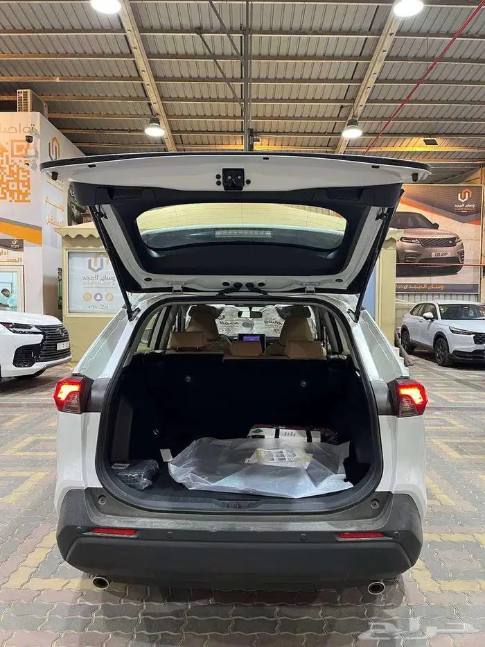 عرض خاص تويوتا راف فور استاندر دبل بنزين موديل 2025 بطاقه 6