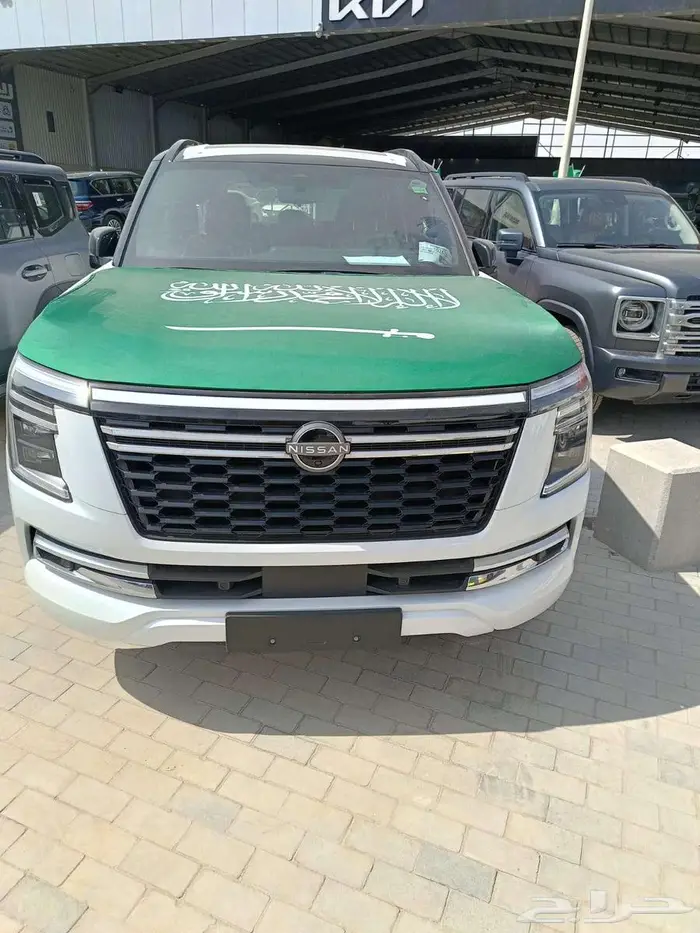 نيسان باترول بلاتينيوم 3.5 م 2026 توين تيربو ابيض سقف اسود 9