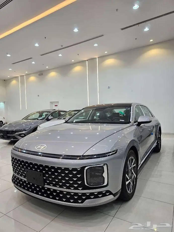 هونداى ازيرا 2025 اصفار ناغى 0