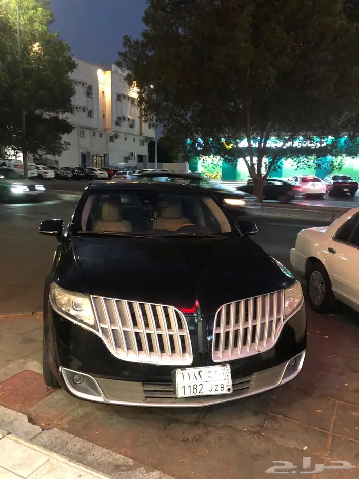 لينكولن MKT 2012 21