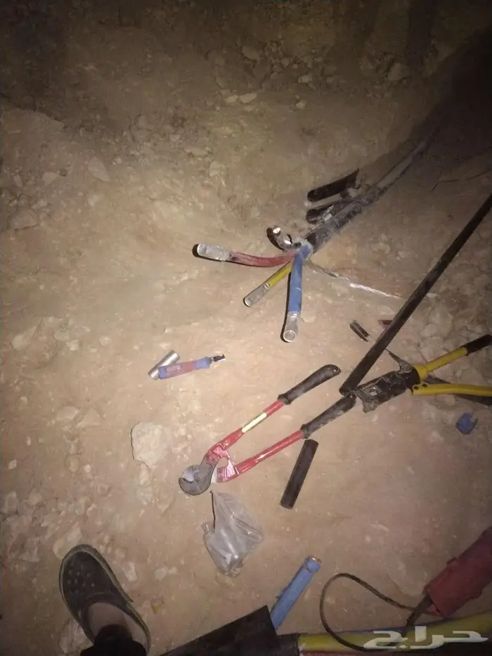 جهاز كشف أعطال الكابلات وكشف التماس الكهرباء تحت الأرض 2