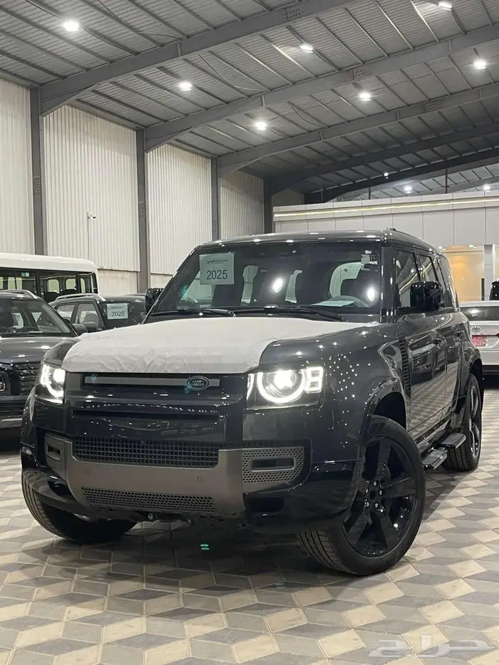 لاند روفر ديفندر I6P فل كامل 6 سلندر 2025 خليجي 3