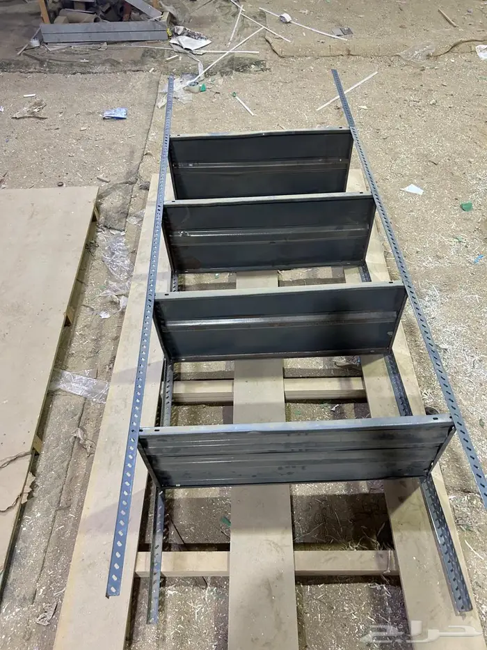 للبيع ارفف تخزين حديد 0