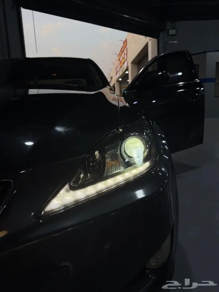 Lexus is 300 0