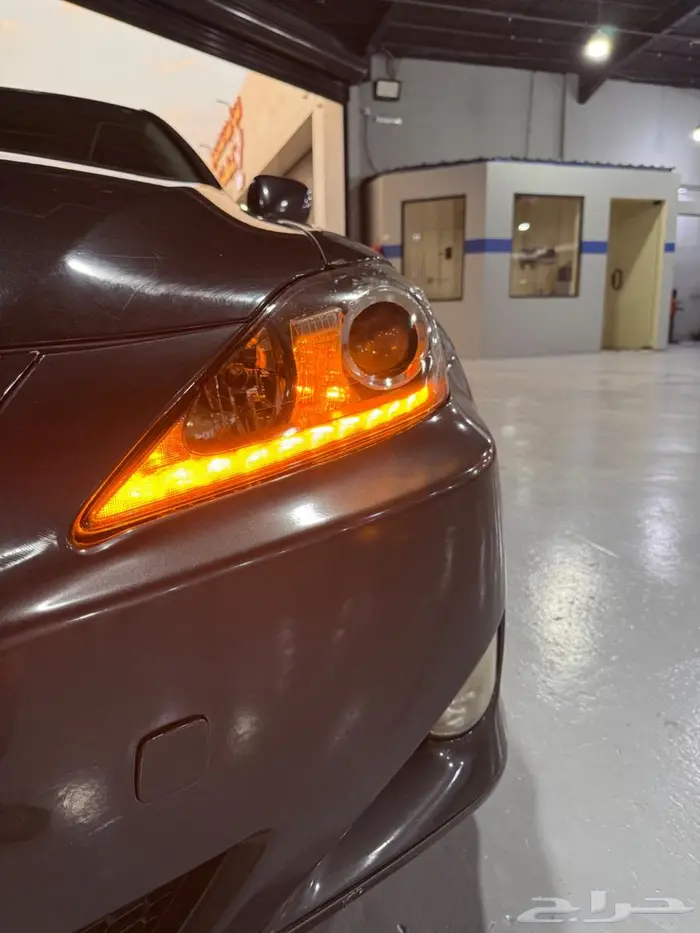 Lexus is 300 20
