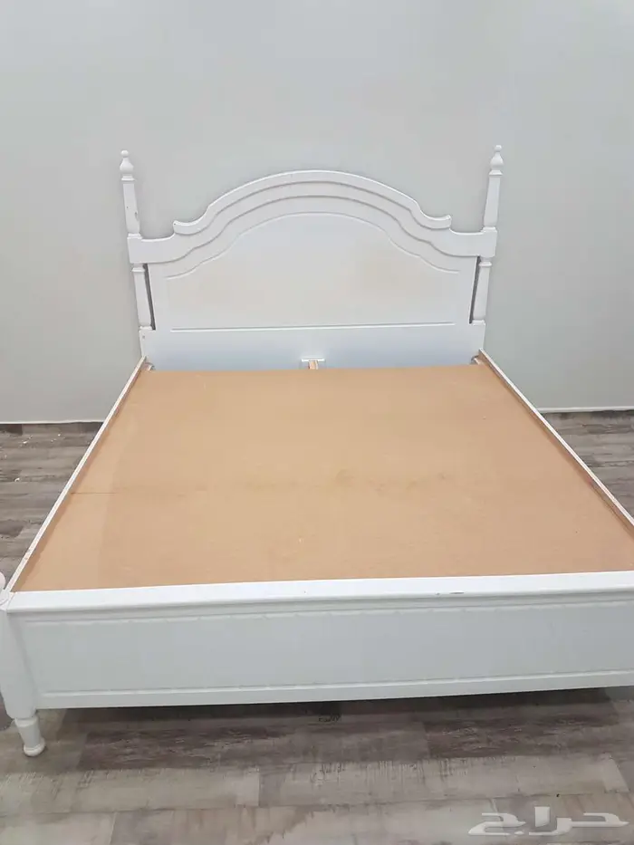 سرير نفرين ايكيا نظيف وسليم 1