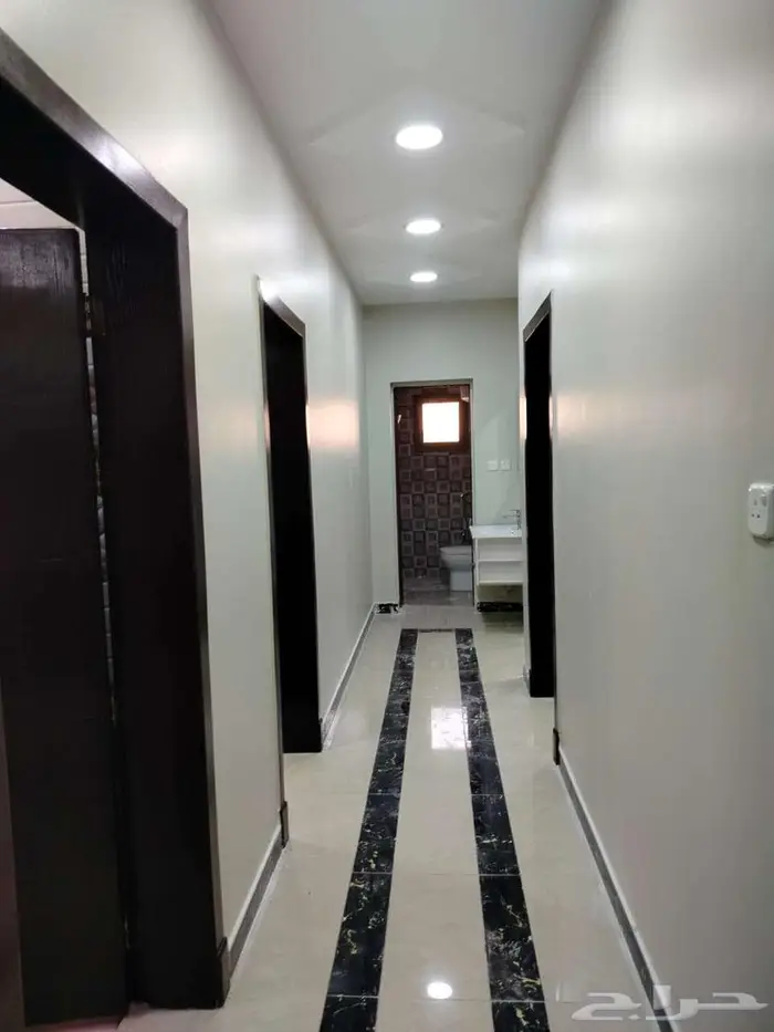 شقق للبيع حي الضاحيه السابع 5 غرف ب 420 الف 11