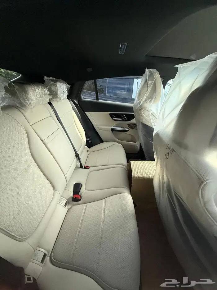 للبيع مرسيدس 2026 GLC300 كوبيه 7