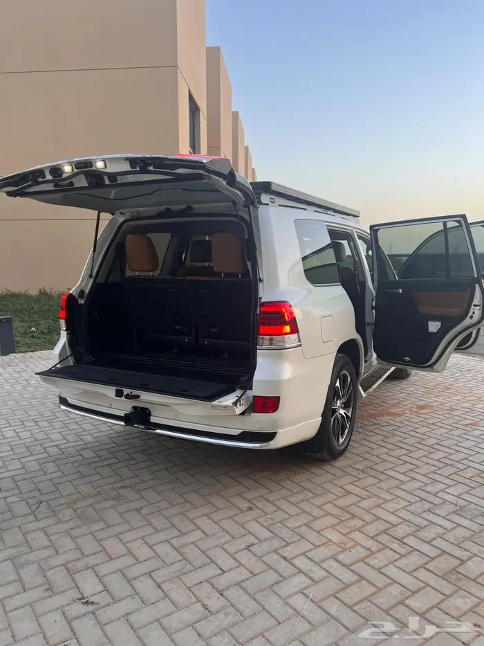 Land Cruiser GXR Grand Touring 2021 2