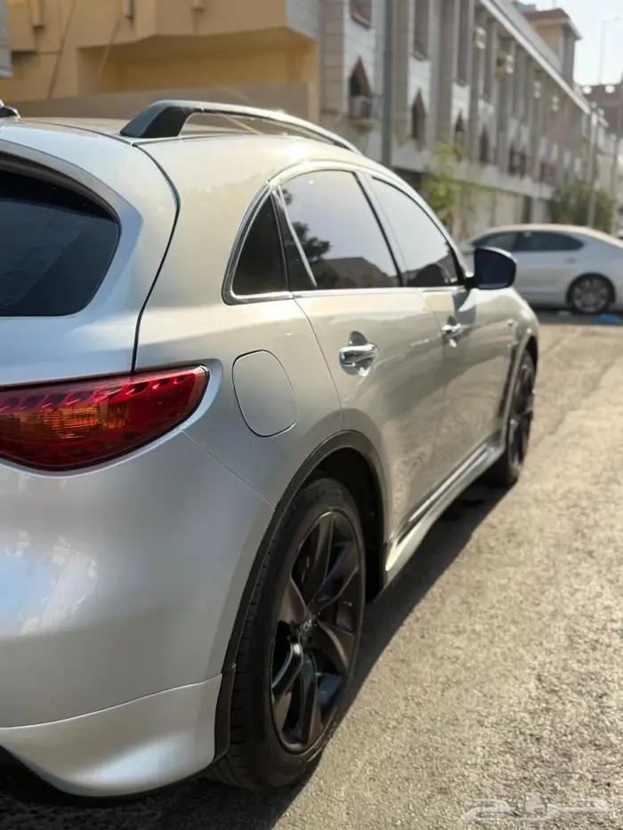 انفنتي QX70S 2015 4