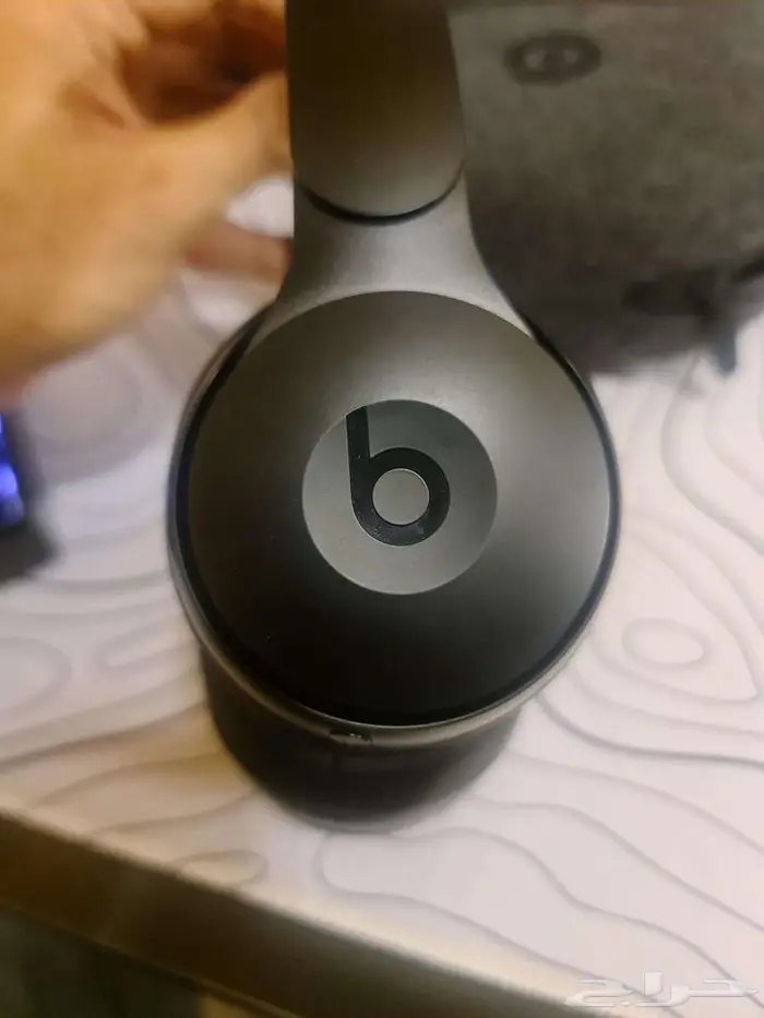 Beats Solo Pro ANC Headphones 1