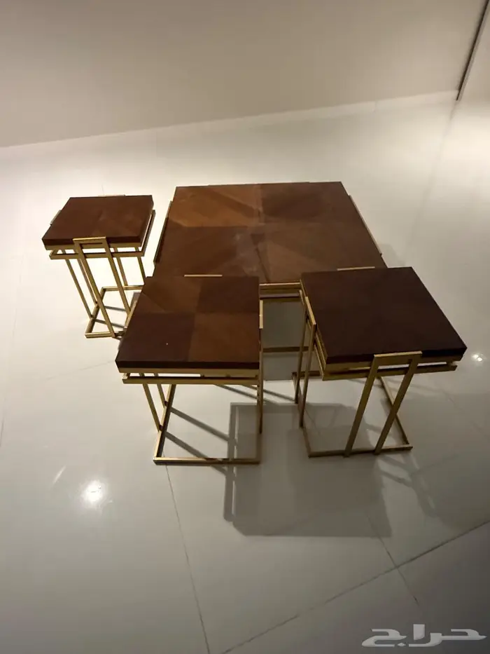 طاوله للبيع 1