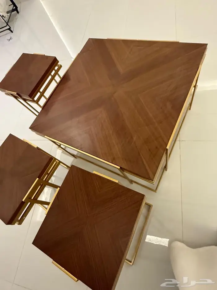 طاوله للبيع 0