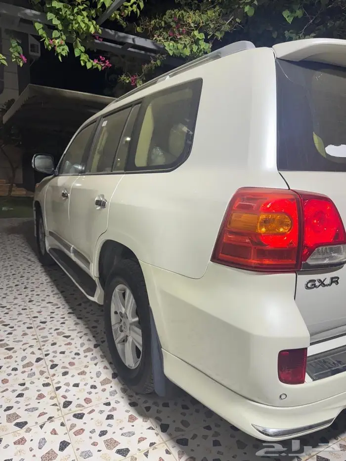 للبيع لاندكروزر 2014 1