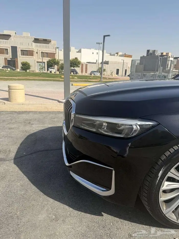 للبيع سياره BMW 2020 730 LI 9
