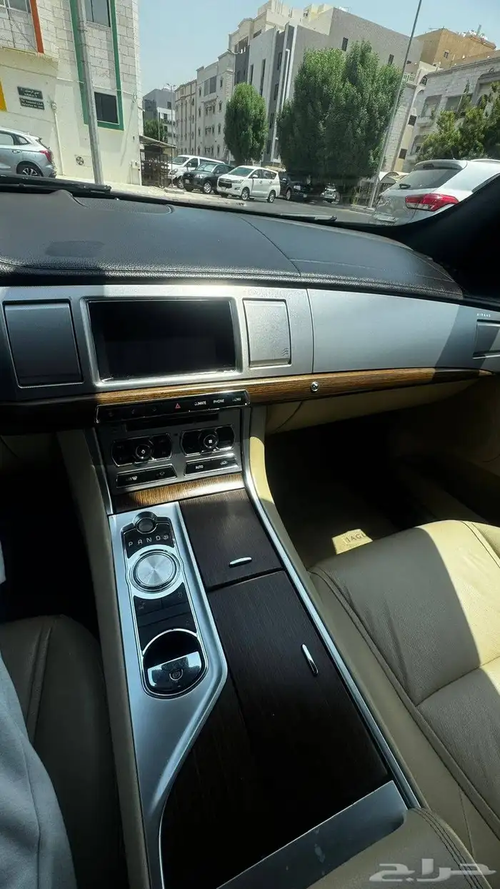 JAGUAR XF Full option 24