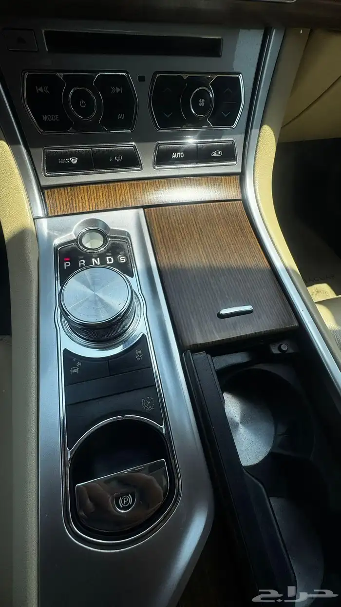 JAGUAR XF Full option 12