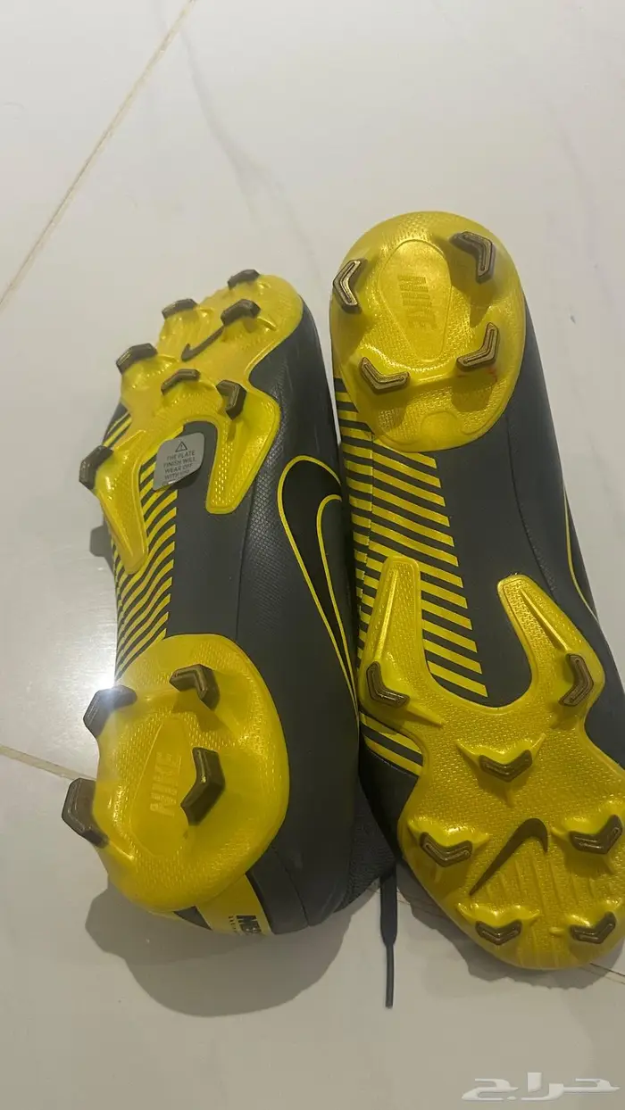 حذاء نايك ميركيوريال  يبر  مقاس 44 جديد تمام ا   لم ي لبس 0