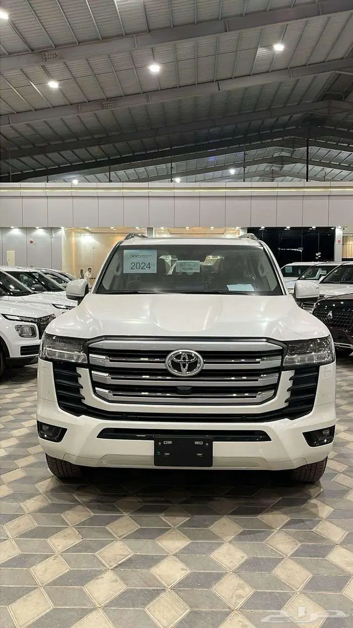 لاند كروزر 2024 GXR سعودي L2 0