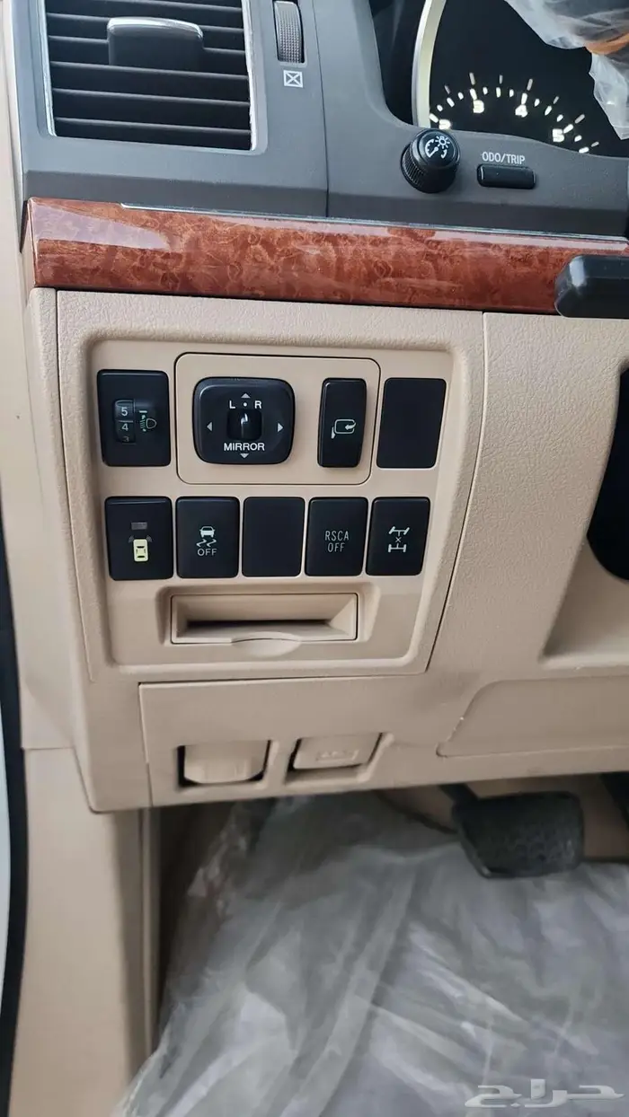 للبيع جيب جي اكس ار V8 فل كامل 4