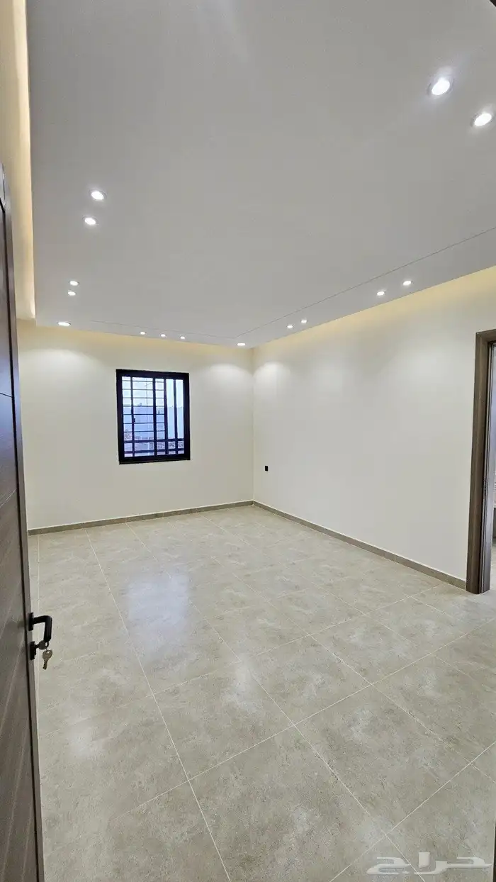 للبيع شقه دور ثاني مع سطح بمخطط الراجحي بسعر 550الف 14