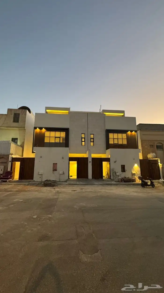 تاون هاوس للبيع العربجاء الغربي 0