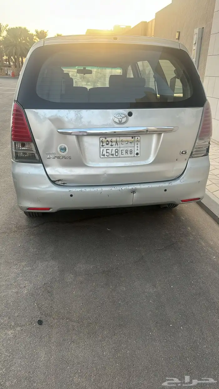 انوفا 2010 للبيع 1