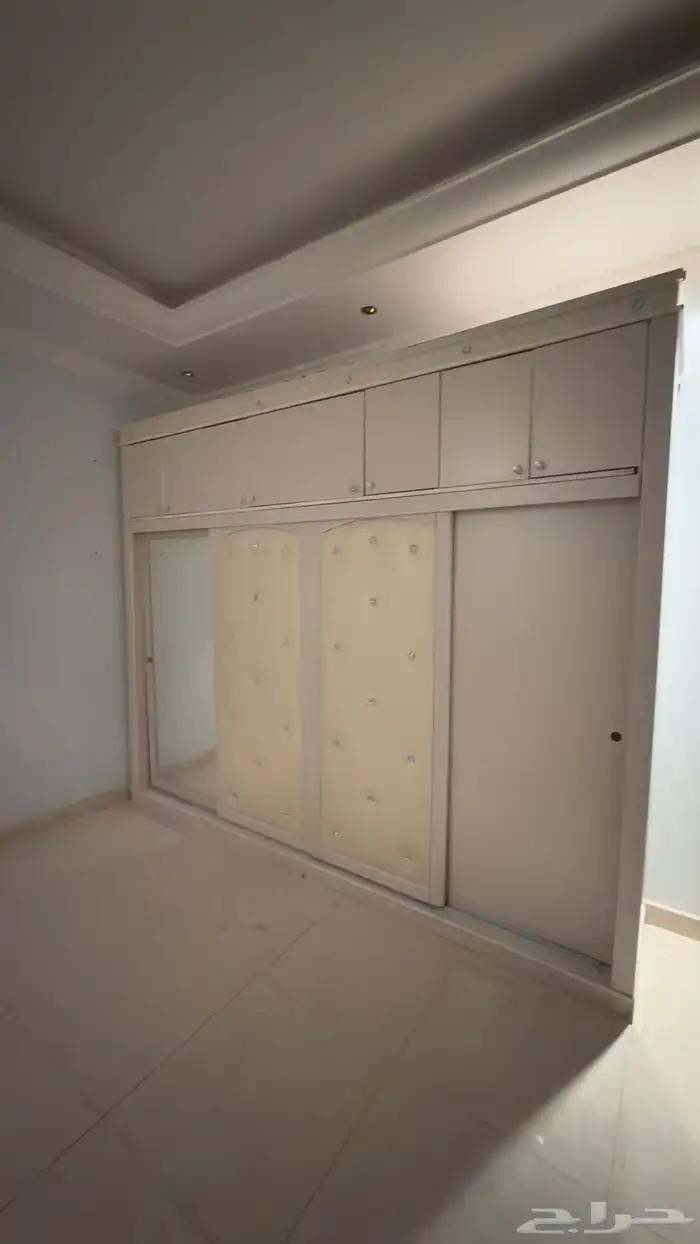 دولاب ملابس كبير نظيف جد ا اخو الجديد 0