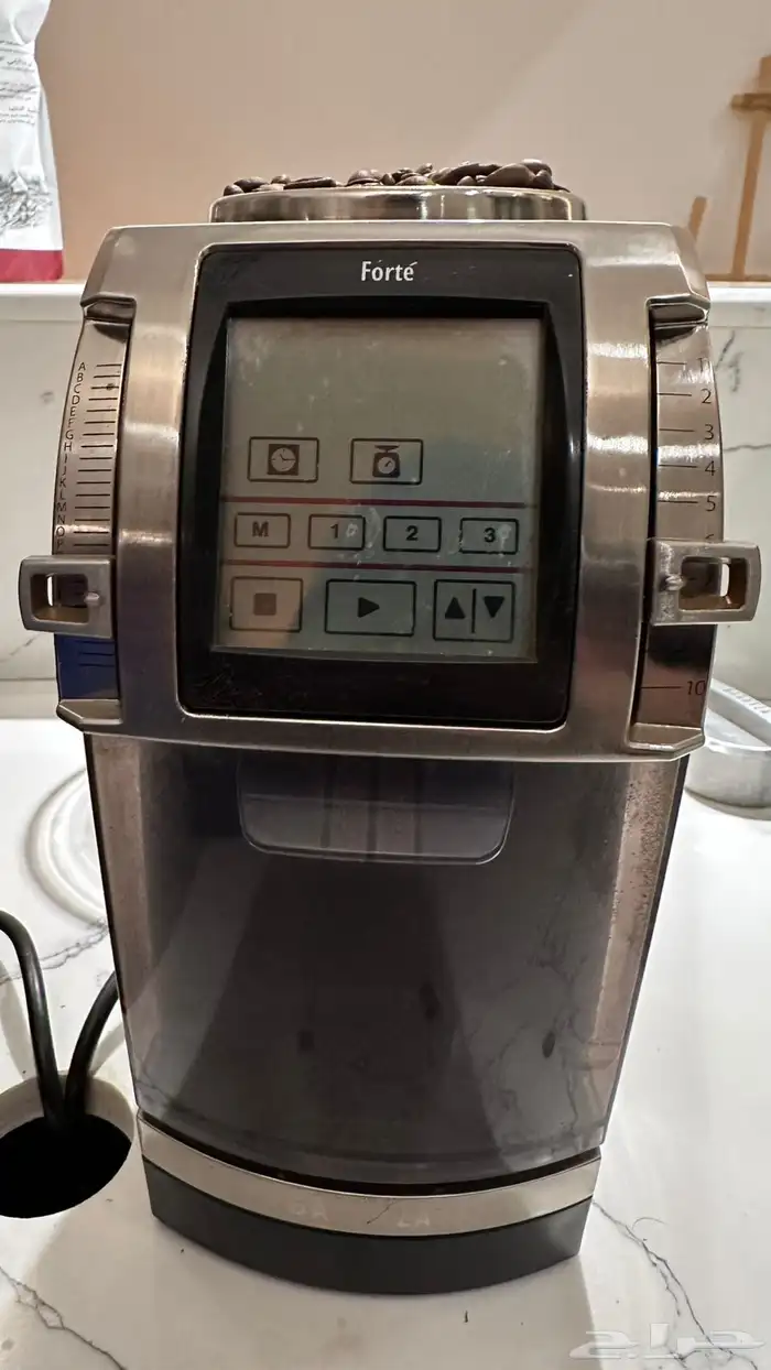 معدات وأثاث كوفي كاملة للبيع 0