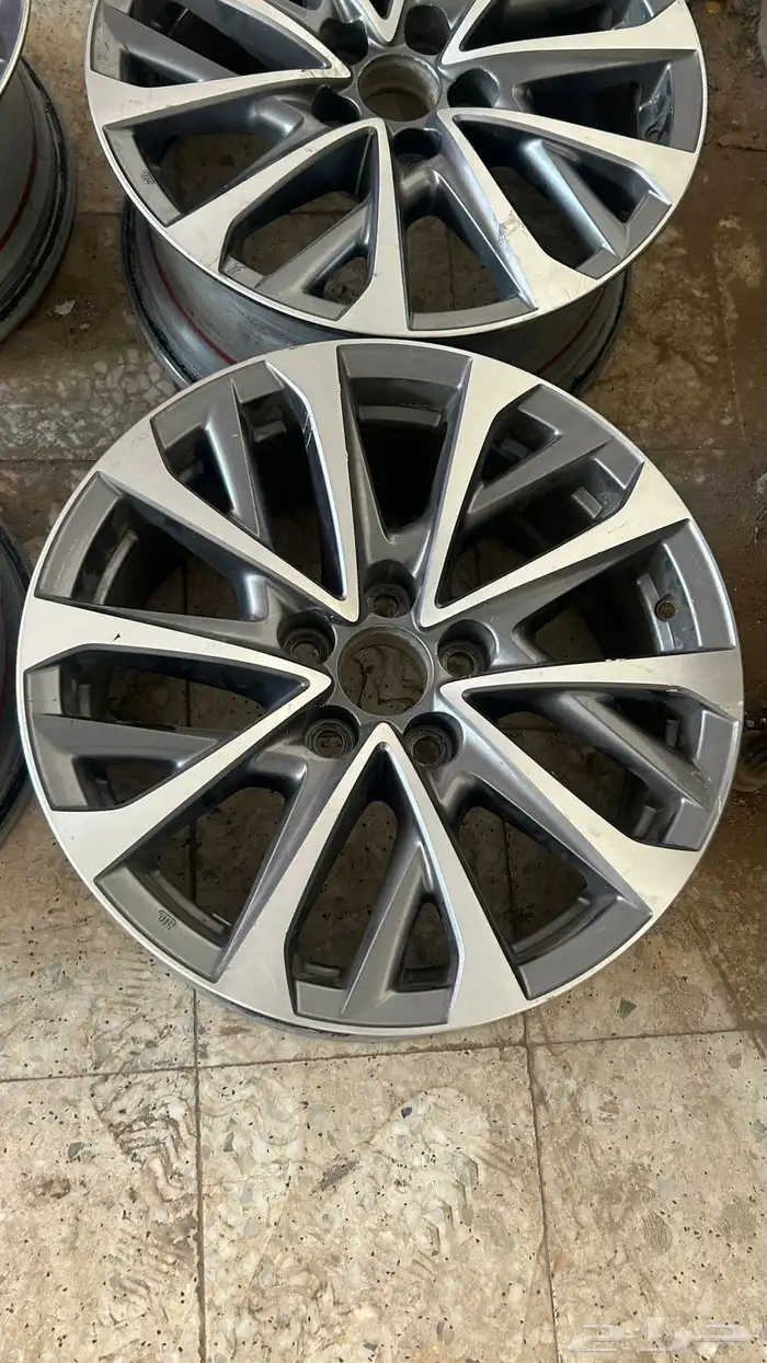 طقم جنوط لكزس ES 2021 مقاس 17 0