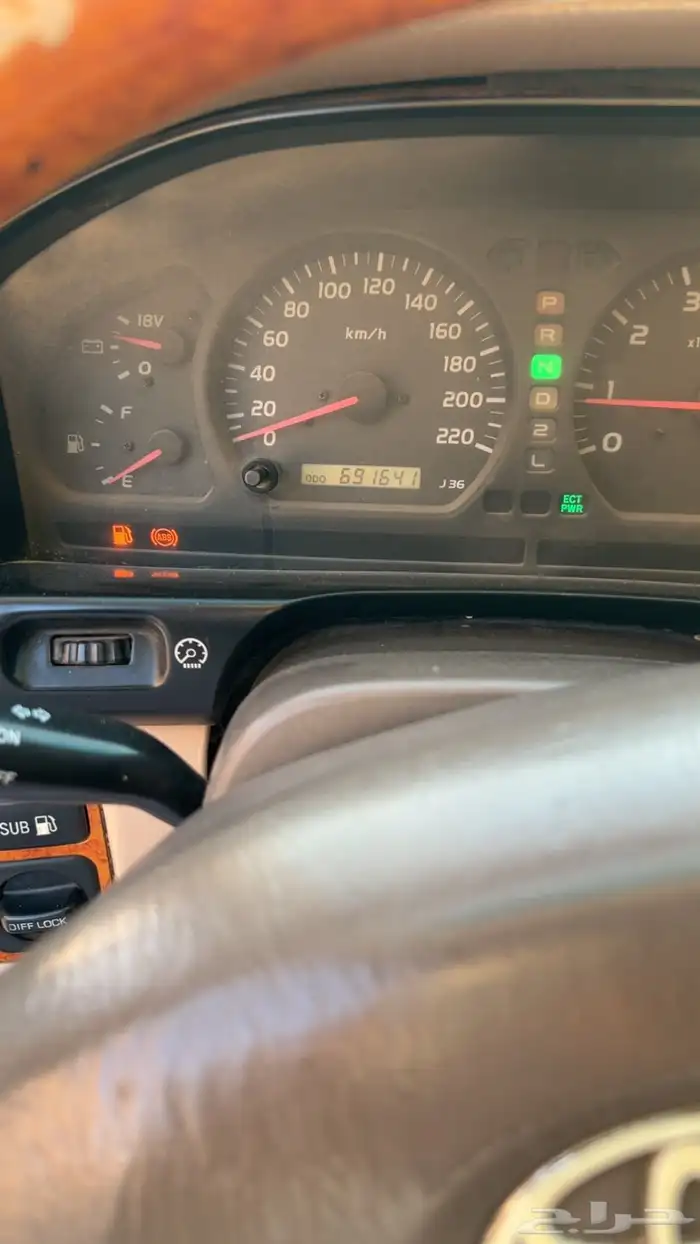 جيب لاند كروزر موديل 2002 9