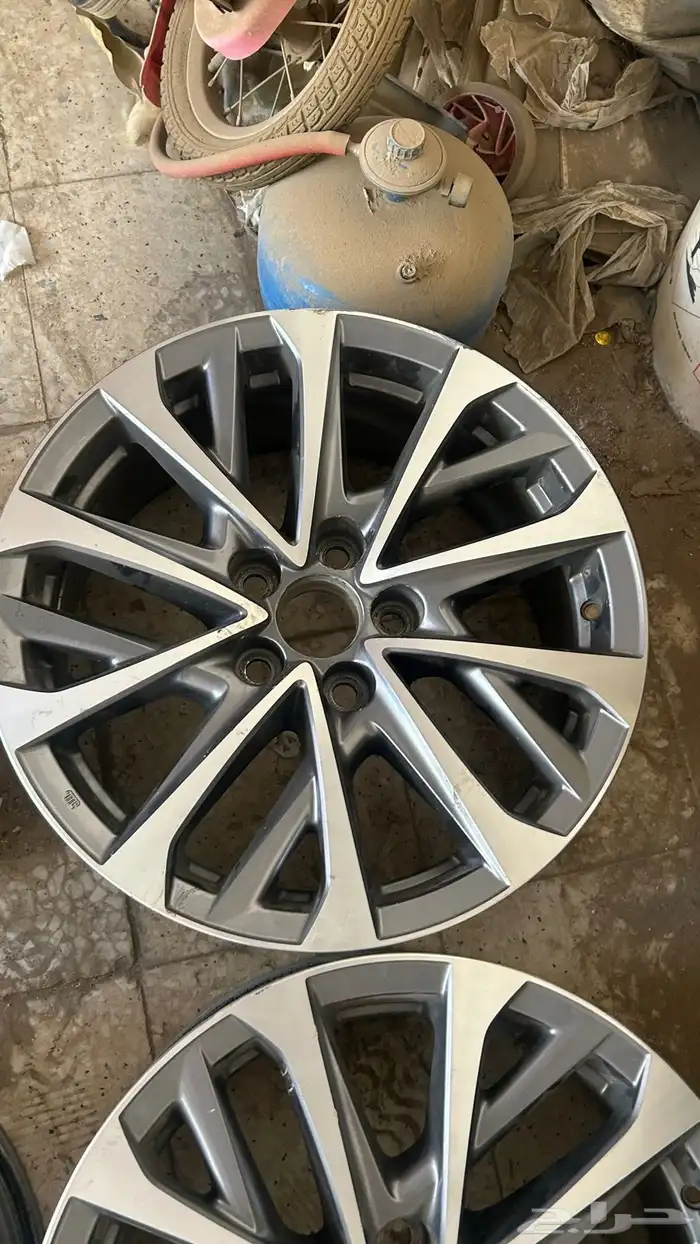 طقم جنوط لكزس ES 2021 مقاس 17 4