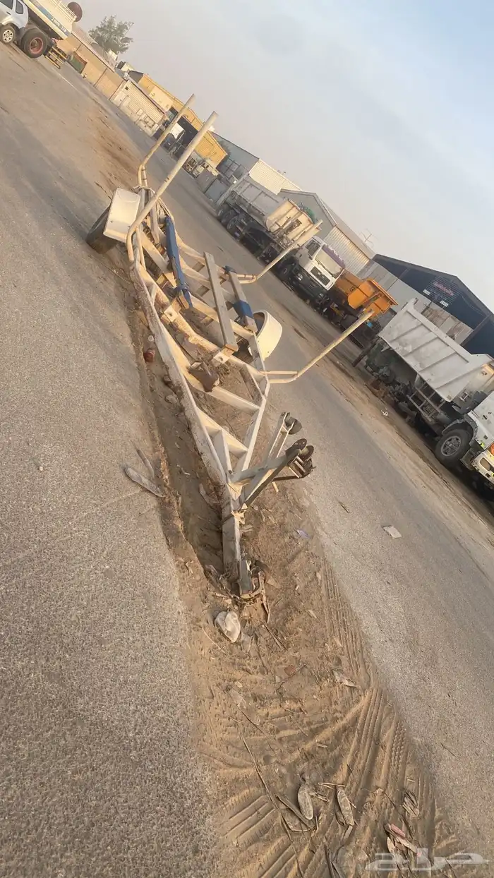 للبيع عربة طراد 0