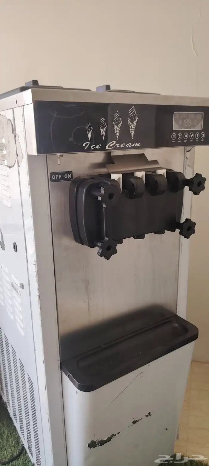 آلة آيسكريم للبيع مكينة شبه جديدة 3