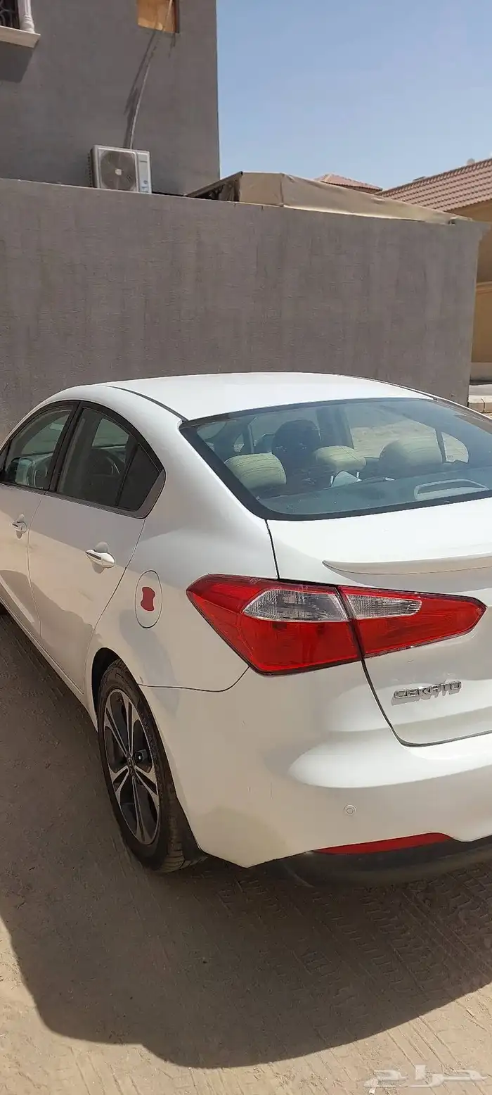 كيا سيراتو 2015 فل كامل للبيع 3