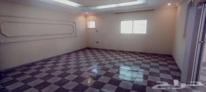 شقة للايجار حي الروضة 9