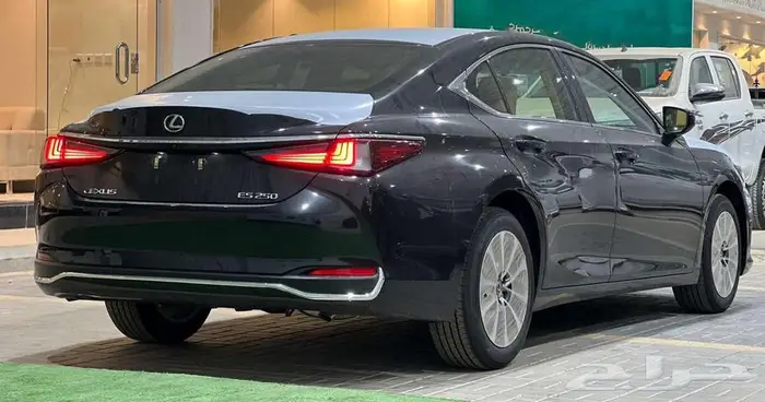 لكزس ES250 AA ستاندر 2025 خليجي ويتوفر سعودي 4