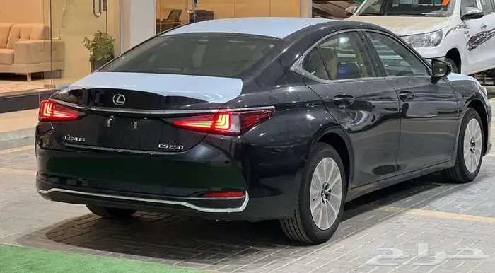 لكزس ES250 AA ستاندر 2025 خليجي ويتوفر سعودي 17