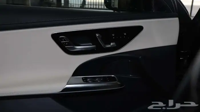 E200 AMG MODEL 2025 - اي 200 3شاشات (كاش - بنوك ) 6
