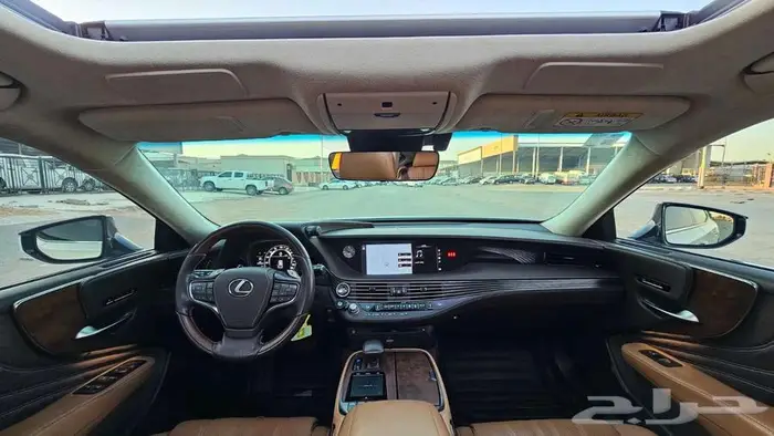 لكزس LS500 2018 فل كامل 18