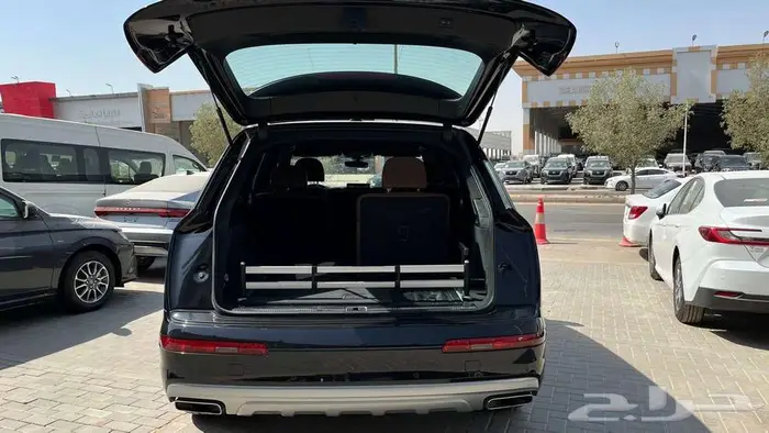 اودي q7 2019 ممشي 207 الف تشيكات وكالة 5