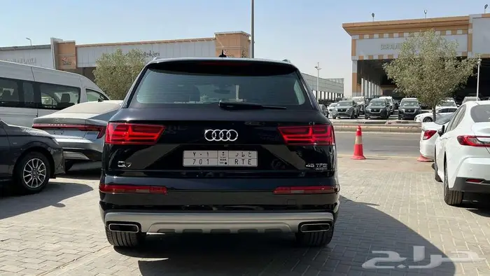 اودي q7 2019 ممشي 207 الف تشيكات وكالة 4