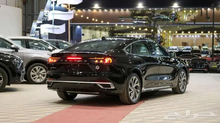 فورد تورس تيتانيوم 2026 اسود كاش - اقساط 8
