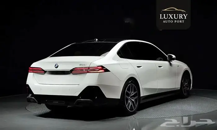 بي ام 2024 520 M kit 3