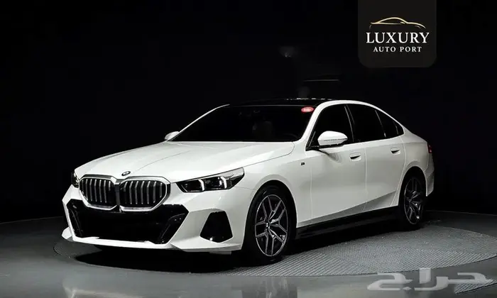 بي ام 2024 520 M kit 1