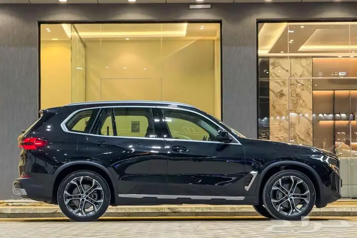 BMW X5 V6 2025 اسود خليجي ممشي قليل 2