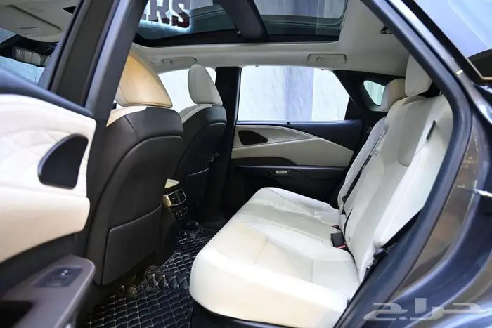 لكزس RX350 2023 هايبرد سعودي 17