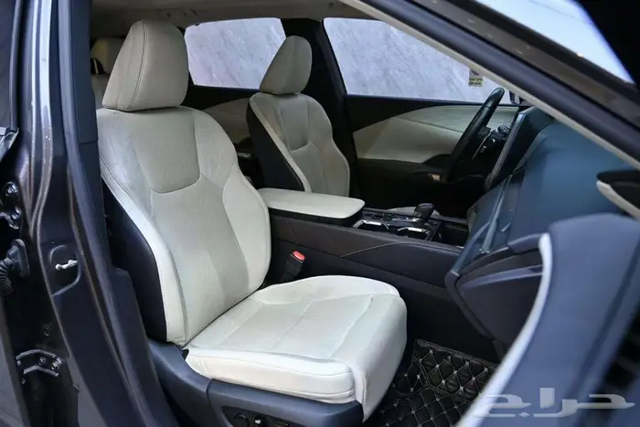 لكزس RX350 2023 هايبرد سعودي 19